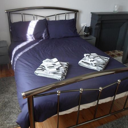 Riverside Bed And Breakfast Huelgoat Chambre photo